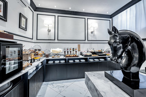 Arredamento completo per sala breakfast in hotel