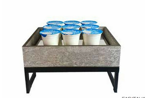 Alzata con espositore refrigerato Alzata con espositore refrigerato